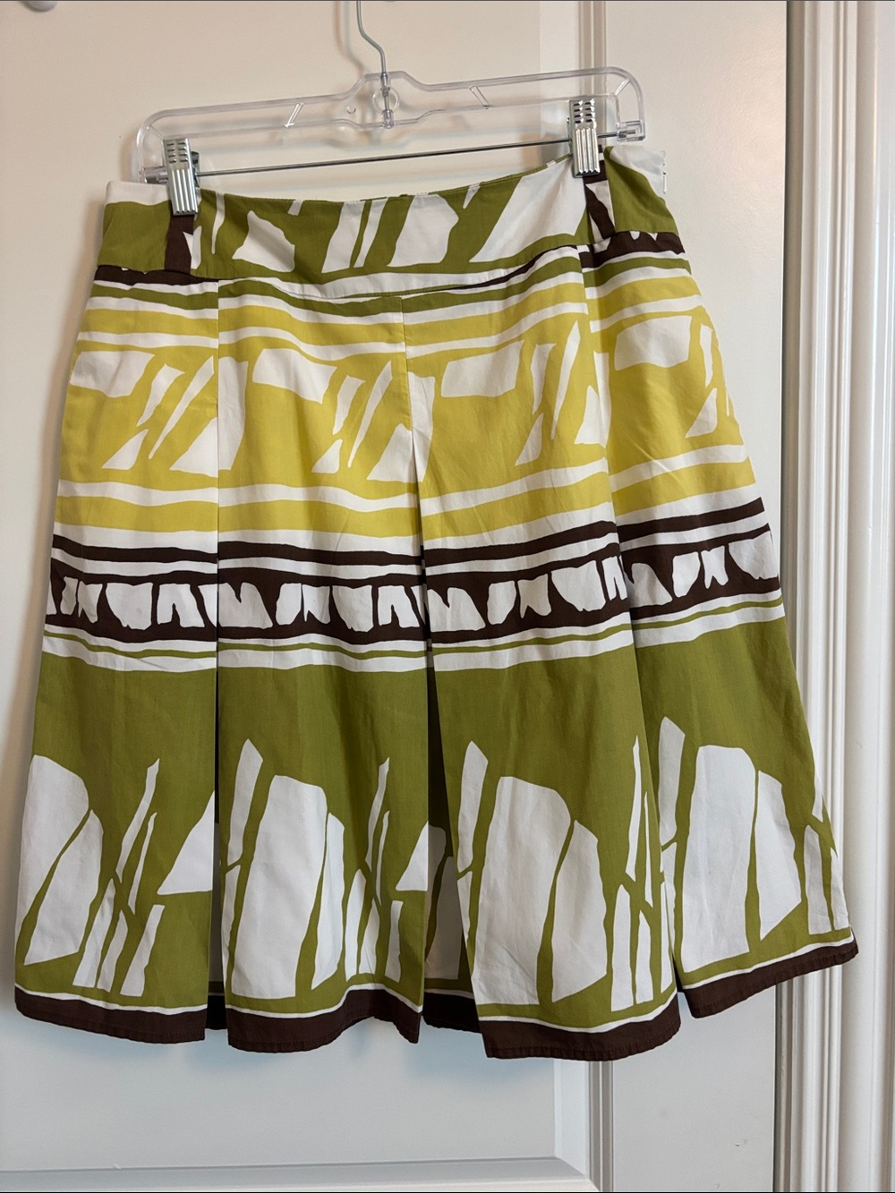 Talbots Women’s Olive Green and White Patterned A-Line Skirt 12